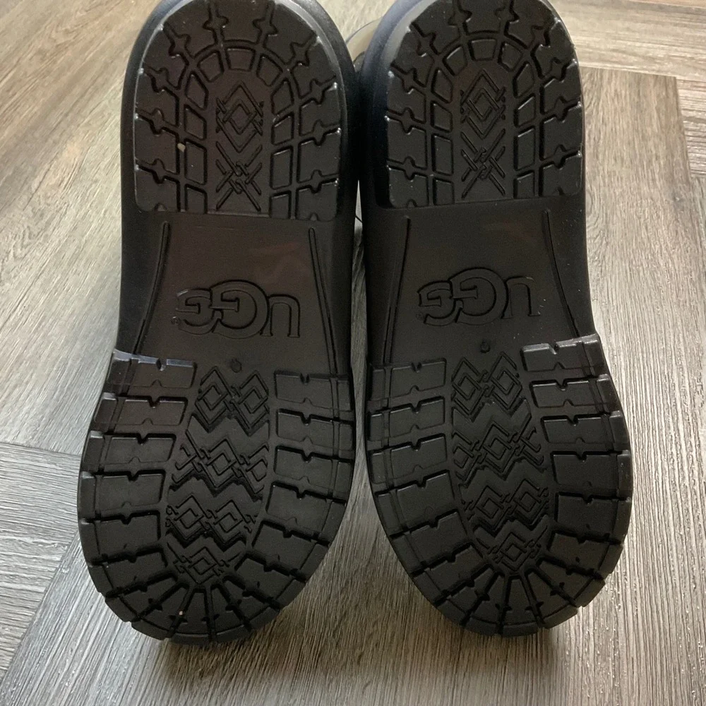 UGG Glossy Sienna Waterproof Rubber‎ Pull On Mid Calf Rain Boots Womens 5 Black